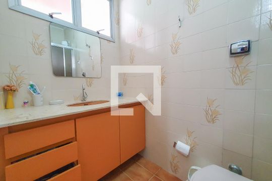 Banheiro 2 de casa de condomínio para alugar com 3 quartos, 90m² em Loteamento João Batista Julião, Guarujá