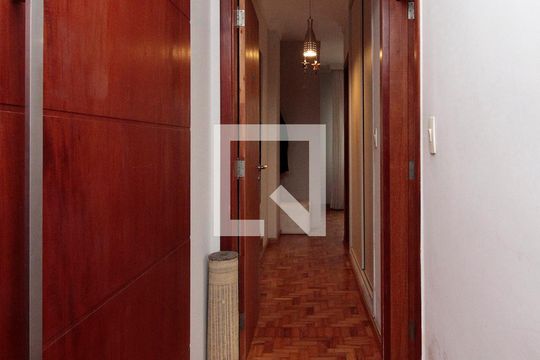 Corredor de apartamento à venda com 3 quartos, 175m² em Campos Elíseos, São Paulo