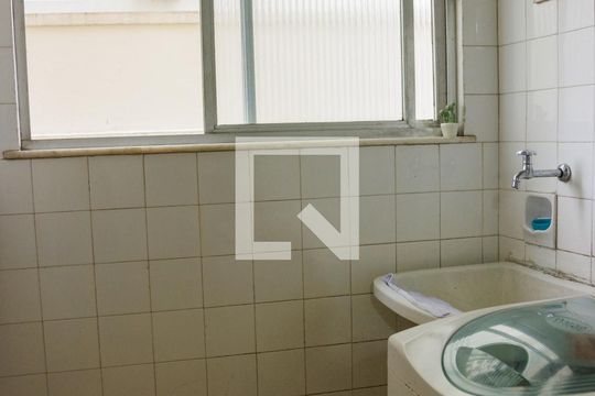 Área de Serviço de apartamento à venda com 2 quartos, 82m² em Santa Rosa, Niterói