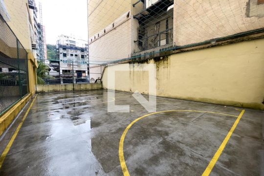 Área comum - Quadra de apartamento à venda com 2 quartos, 82m² em Santa Rosa, Niterói