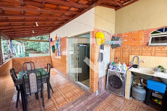 Área de Serviço de apartamento para alugar com 3 quartos, 74m² em Eldorado, Contagem