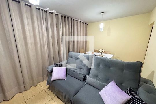 Sala de apartamento para alugar com 3 quartos, 74m² em Eldorado, Contagem