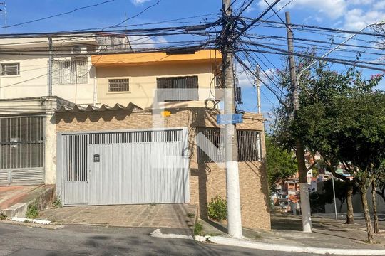 Fachada de casa à venda com 4 quartos, 164m² em Vila Santa Catarina, São Paulo