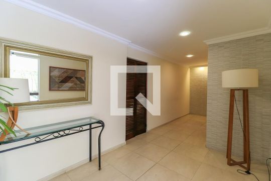 Hall social de apartamento para alugar com 2 quartos, 62m² em Campo Belo, São Paulo