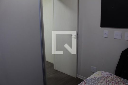 Quarto 1 de apartamento para alugar com 2 quartos, 37m² em Cidade Satélite Santa Bárbara, São Paulo