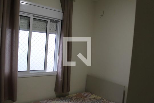 Quarto 1 de apartamento para alugar com 2 quartos, 37m² em Cidade Satélite Santa Bárbara, São Paulo