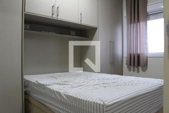 Quarto 2 de apartamento para alugar com 2 quartos, 37m² em Cidade Satélite Santa Bárbara, São Paulo