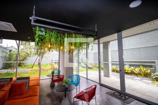 Área comum de kitnet/studio para alugar com 1 quarto, 21m² em Indianópolis, São Paulo
