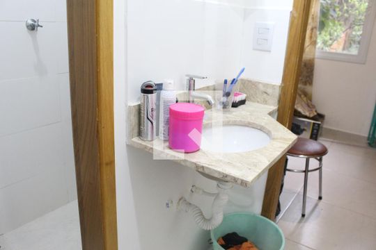 Banheiro de kitnet/studio à venda com 1 quarto, 27m² em Santana, São Paulo