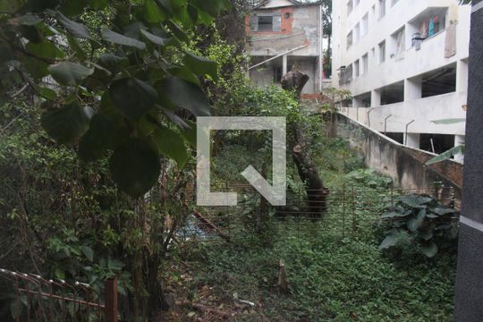 Vista Quarto de kitnet/studio à venda com 1 quarto, 27m² em Santana, São Paulo