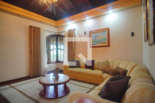 Sala  de casa à venda com 3 quartos, 450m² em Hamburgo Velho, Novo Hamburgo