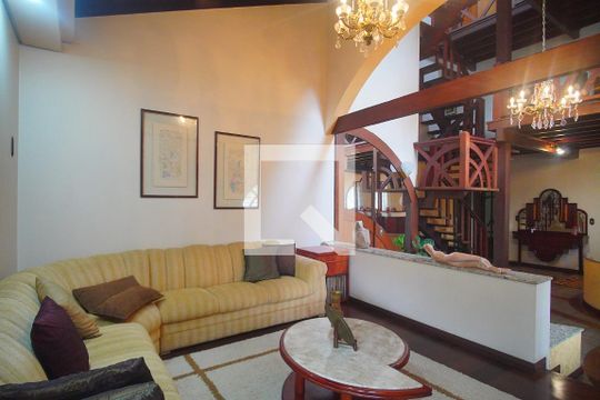 Sala  de casa à venda com 3 quartos, 450m² em Hamburgo Velho, Novo Hamburgo