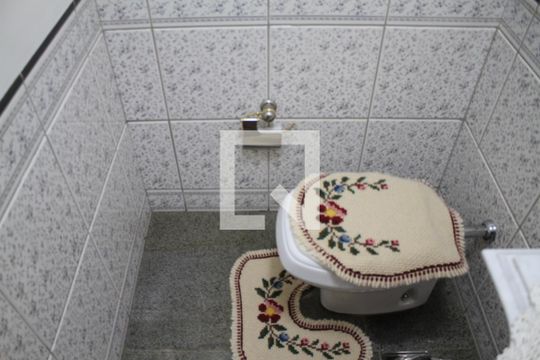 Banheiro 1 de apartamento à venda com 4 quartos, 250m² em Setor Bueno, Goiânia