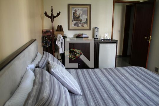 Quarto 2 de apartamento à venda com 4 quartos, 250m² em Setor Bueno, Goiânia