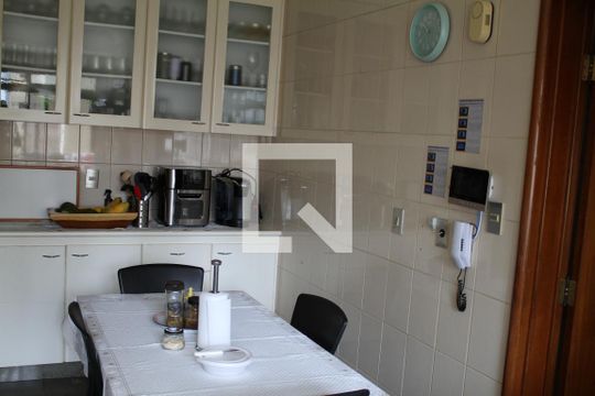 cozinha de apartamento à venda com 4 quartos, 250m² em Setor Bueno, Goiânia