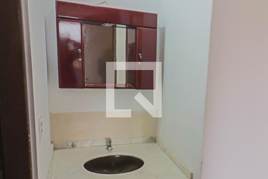 Banheiro de apartamento para alugar com 2 quartos, 67m² em Jardim Jaqueline, São Paulo