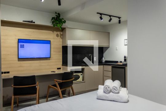 Quarto de kitnet/studio para alugar com 1 quarto, 25m² em Centro Histórico, Porto Alegre