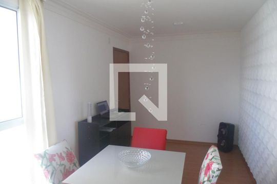 Sala  de apartamento para alugar com 2 quartos, 43m² em Jardim das Margaridas, Salvador
