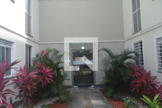 Fachada do bloco de apartamento para alugar com 2 quartos, 43m² em Jardim das Margaridas, Salvador