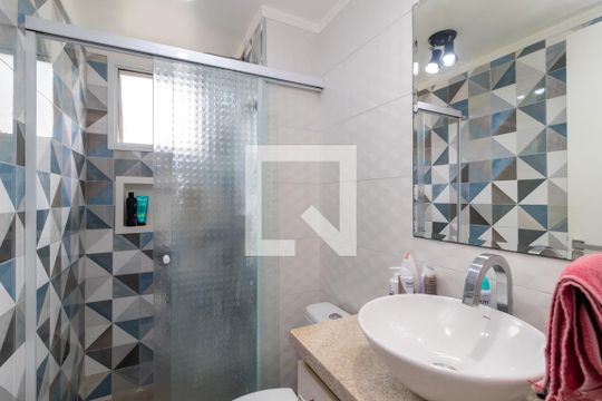 Banheiro de apartamento à venda com 2 quartos, 50m² em Limão, São Paulo