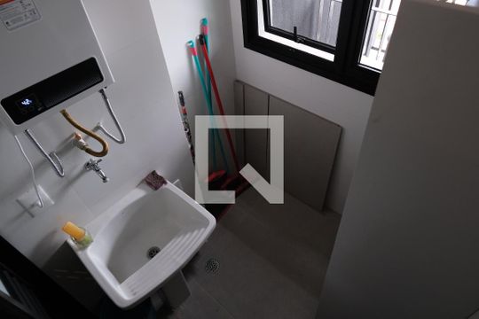 área de serviço de apartamento para alugar com 1 quarto, 48m² em Pinheiros, São Paulo