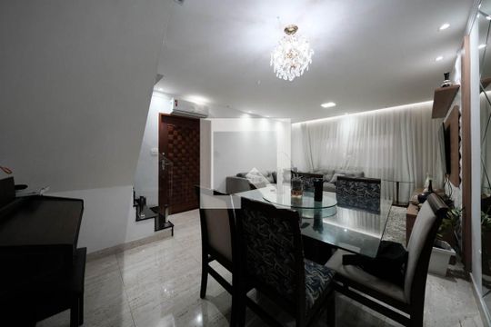 Sala de casa à venda com 3 quartos, 150m² em  Eng. Goulart, São Paulo