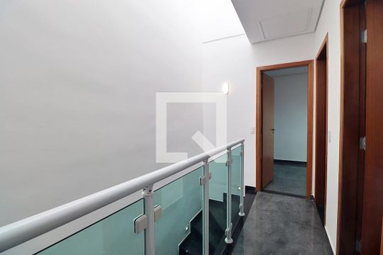 Corredor de casa à venda com 3 quartos, 145m² em Parque das Nações, Santo André