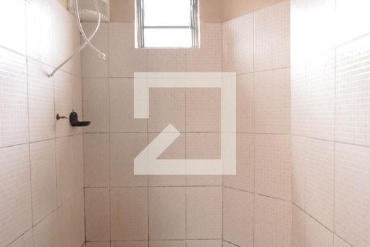 Banheiro de casa para alugar com 1 quarto, 37m² em Vila Matilde, São Paulo