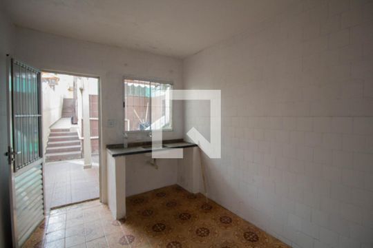 Cozinha de casa para alugar com 1 quarto, 45m² em Vila Norma, São Paulo