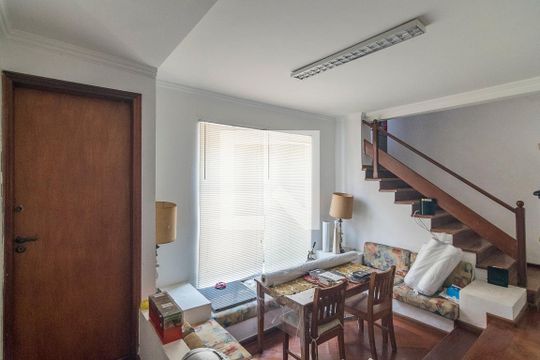 Sala 1 de casa para alugar com 3 quartos, 242m² em Campestre, Santo André