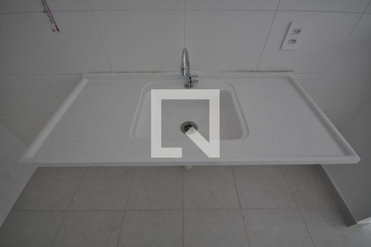 Cozinha de apartamento para alugar com 1 quarto, 37m² em Vila Guilherme, São Paulo