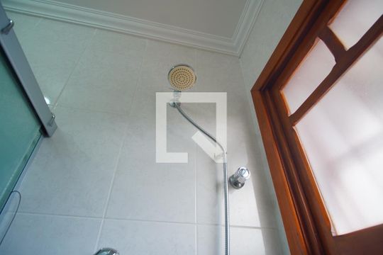 Banheiro de casa à venda com 3 quartos, 162m² em Jardim Itu Sabará, Porto Alegre