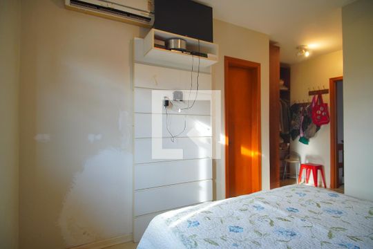  Suíte de casa à venda com 3 quartos, 162m² em Jardim Itu Sabará, Porto Alegre
