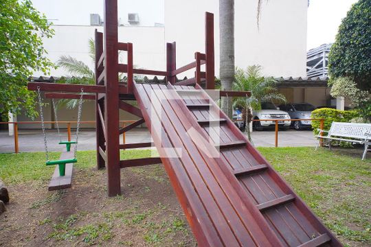 Área comum - Playground de apartamento à venda com 2 quartos, 67m² em Boa Vista, Porto Alegre
