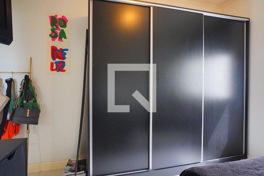 Suíte de apartamento à venda com 2 quartos, 67m² em Boa Vista, Porto Alegre