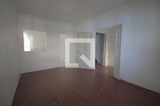 Sala de casa à venda com 5 quartos, 184m² em Floresta, Porto Alegre