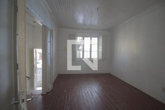 Sala de casa à venda com 5 quartos, 184m² em Floresta, Porto Alegre