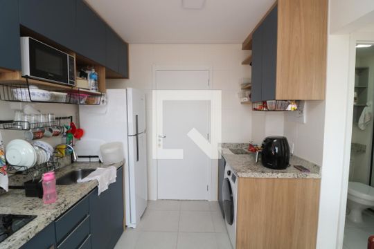 Cozinha de apartamento à venda com 2 quartos, 37m² em Vila Ema, São Paulo