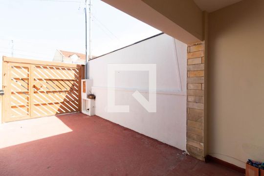 Garagem de casa à venda com 3 quartos, 109m² em Maranhão, São Paulo