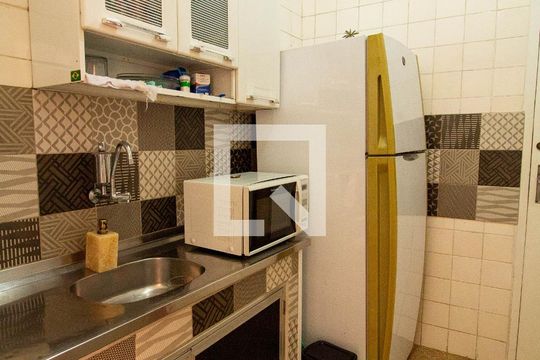 Cozinha de apartamento à venda com 2 quartos, 68m² em Praça da Bandeira, Rio de Janeiro