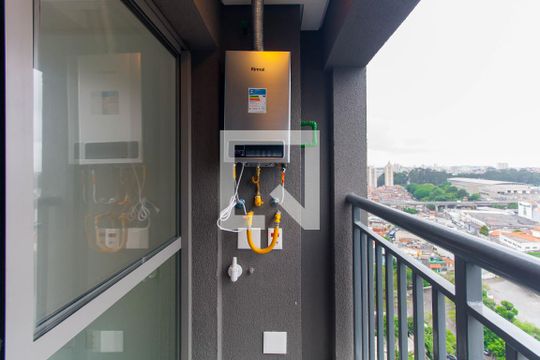 Varanda de apartamento à venda com 1 quarto, 28m² em Jardim Teresa, São Paulo