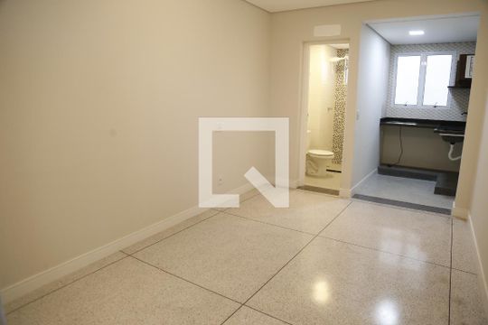 Sala/Quarto de kitnet/studio para alugar com 1 quarto, 22m² em Brasilândia, São Paulo