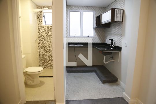 Cozinha de kitnet/studio para alugar com 1 quarto, 22m² em Brasilândia, São Paulo