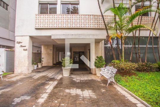 Hall de Entrada de apartamento à venda com 2 quartos, 98m² em Vila Clementino, São Paulo