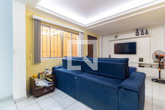 Sala 1 de casa à venda com 3 quartos, 240m² em Vila Gumercindo, São Paulo