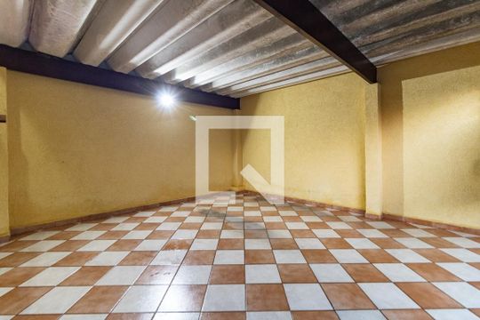 Garagem  de casa à venda com 3 quartos, 240m² em Vila Gumercindo, São Paulo
