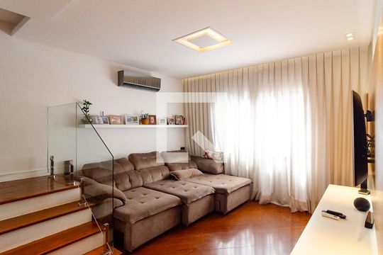 Sala de casa à venda com 3 quartos, 143m² em Jabaquara, São Paulo