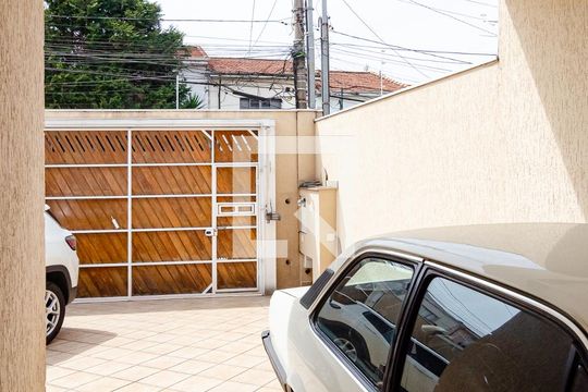 Garagem de casa à venda com 3 quartos, 143m² em Jabaquara, São Paulo