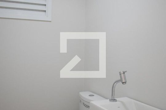 Banheiro 3 de apartamento para alugar com 3 quartos, 113m² em Água Verde, Curitiba
