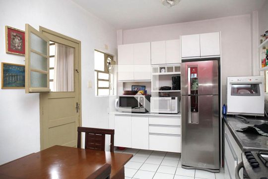 Cozinha de apartamento à venda com 3 quartos, 104m² em Centro Histórico, Porto Alegre